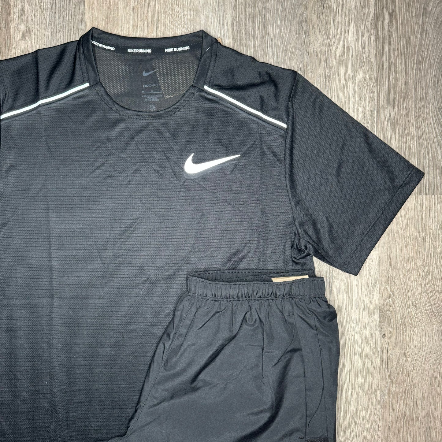 Nike Miler / Challenger Set - Tee / Shorts - Black / Black