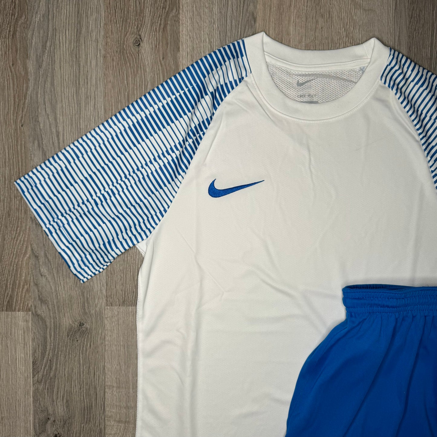 Nike Dri Fit Academy Set - Tee & Shorts - White / Blue