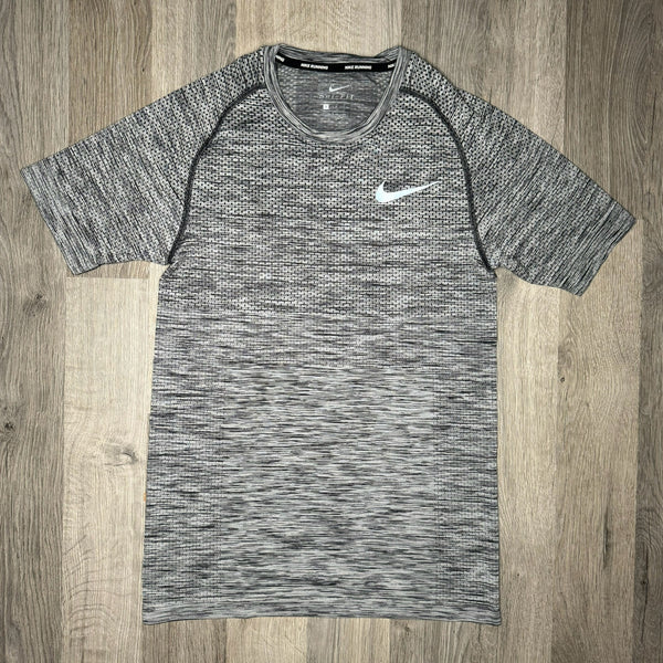 Nike 1.0 Techknit Tee Grey