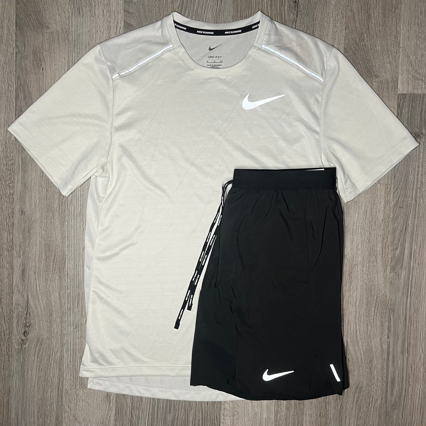 Nike Miler & Flex Stride 2.0 Set - Tee & Shorts - Beige / Black