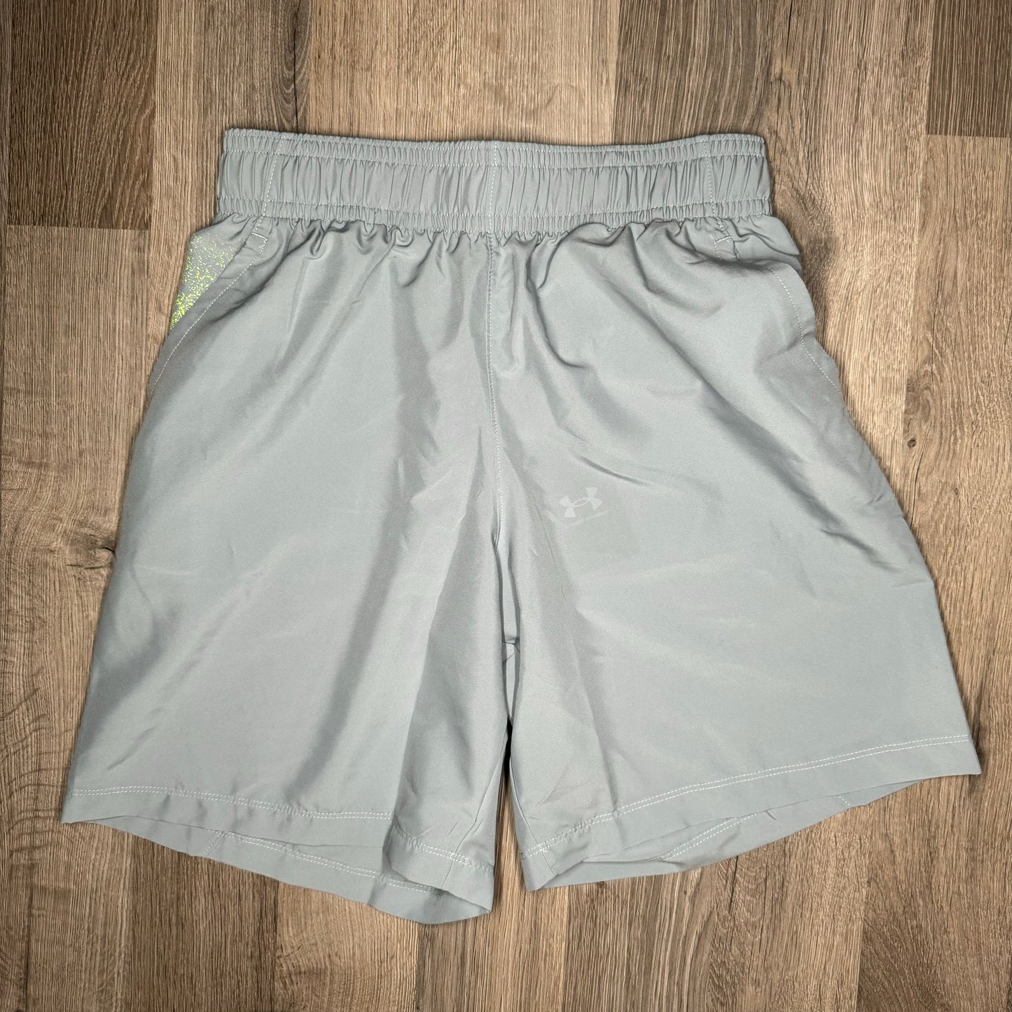 Under Armour Graphic Woven Shorts Light Grey Volt