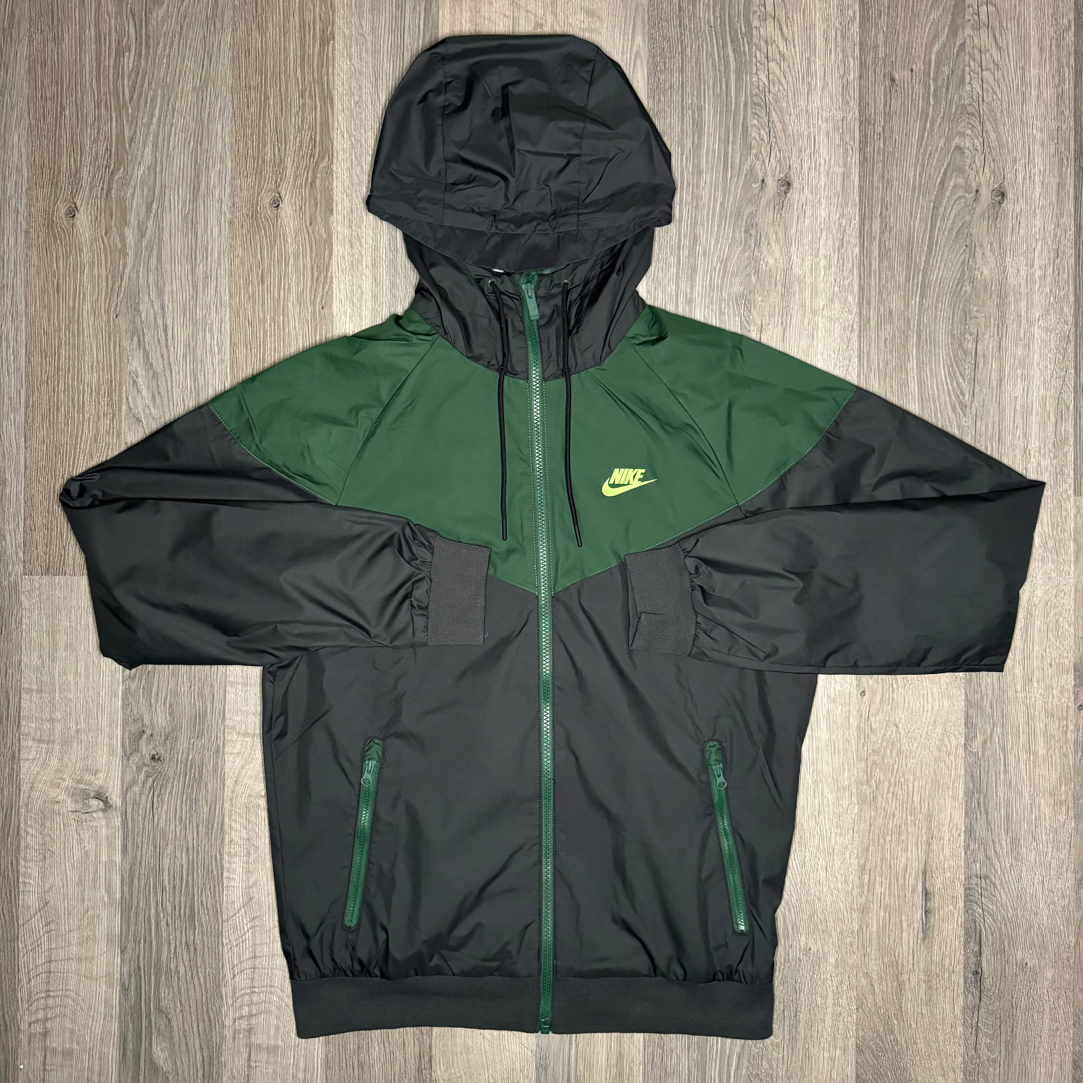 Nike Waterproof Windrunner Black Green