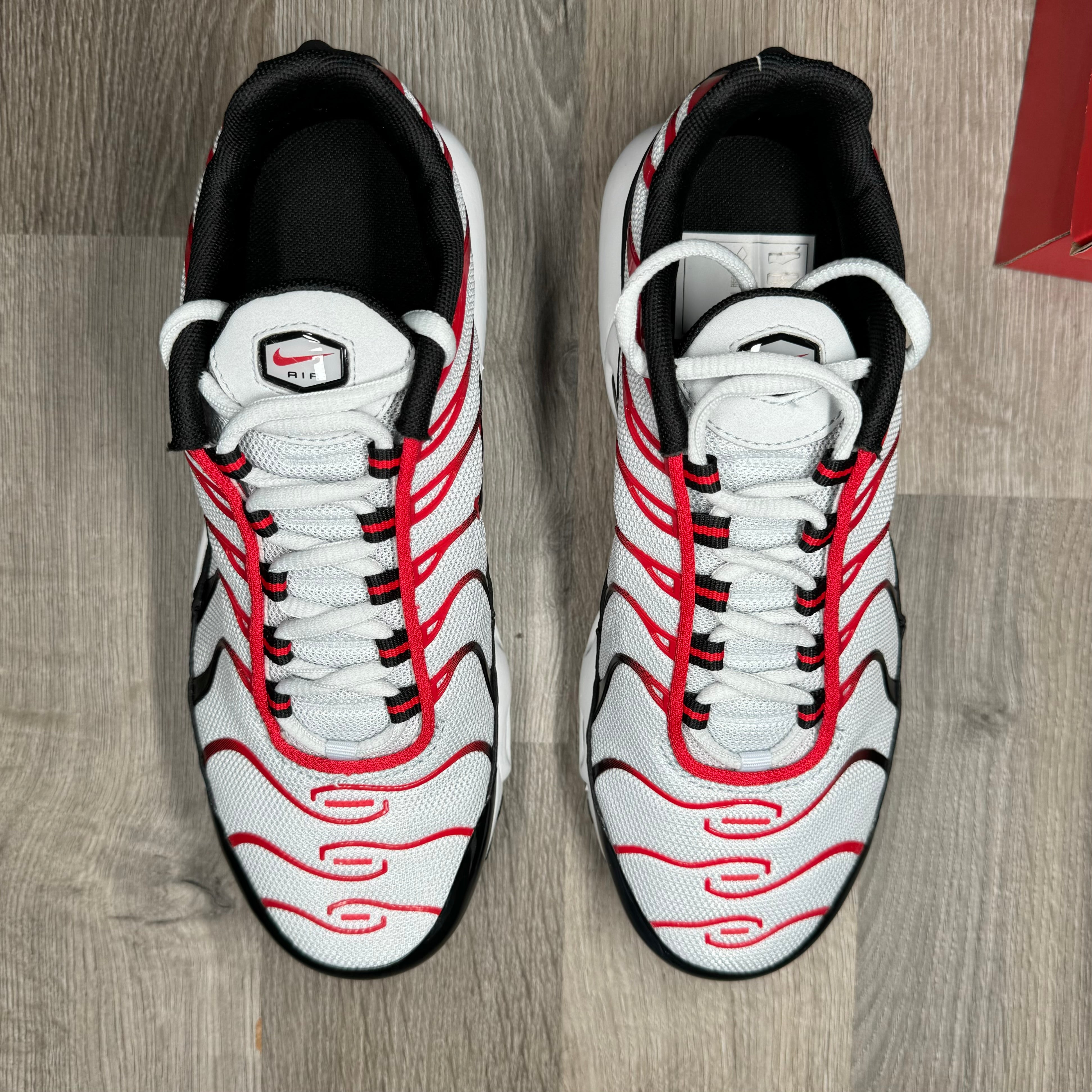 Nike tn white junior best sale