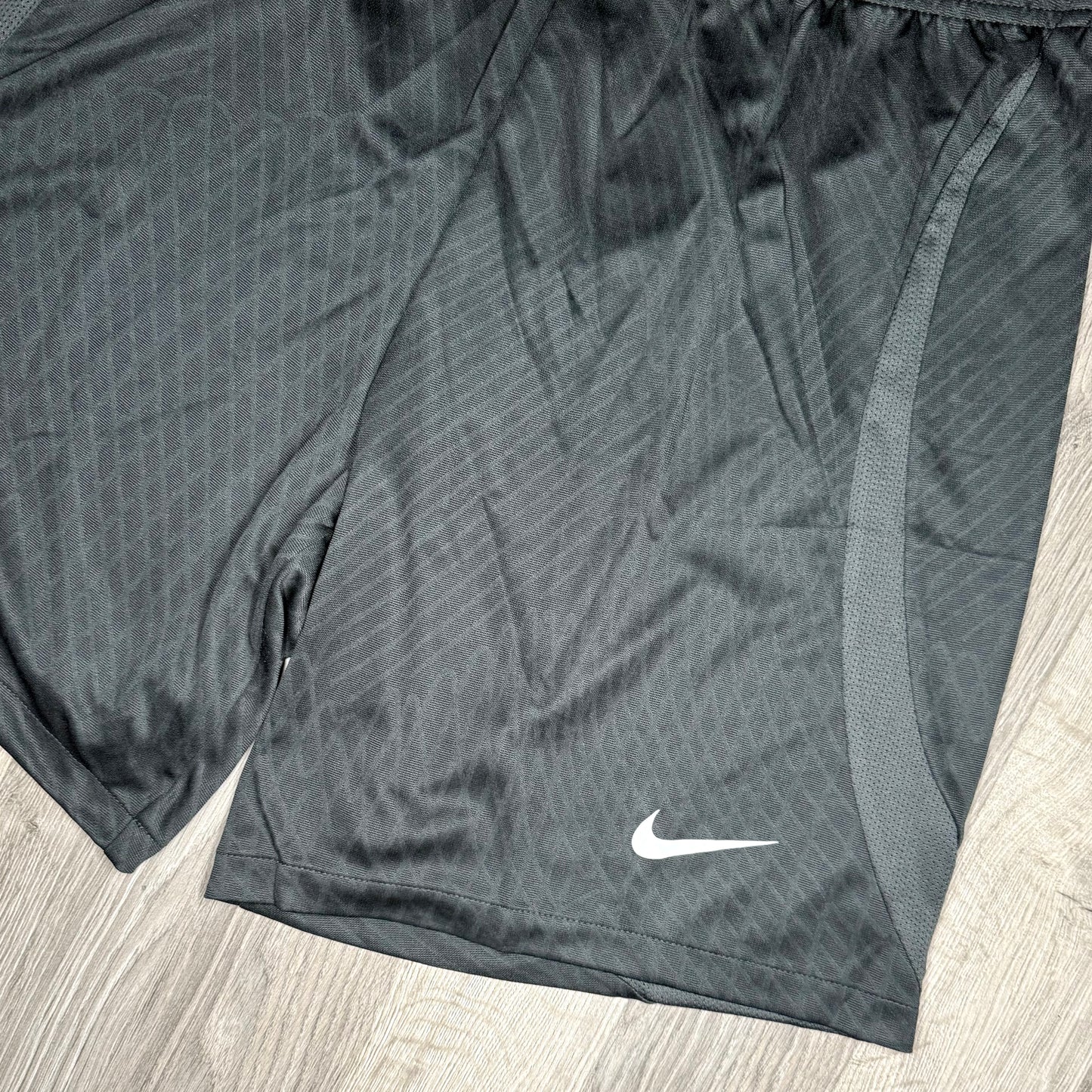 Nike Strike Shorts Black