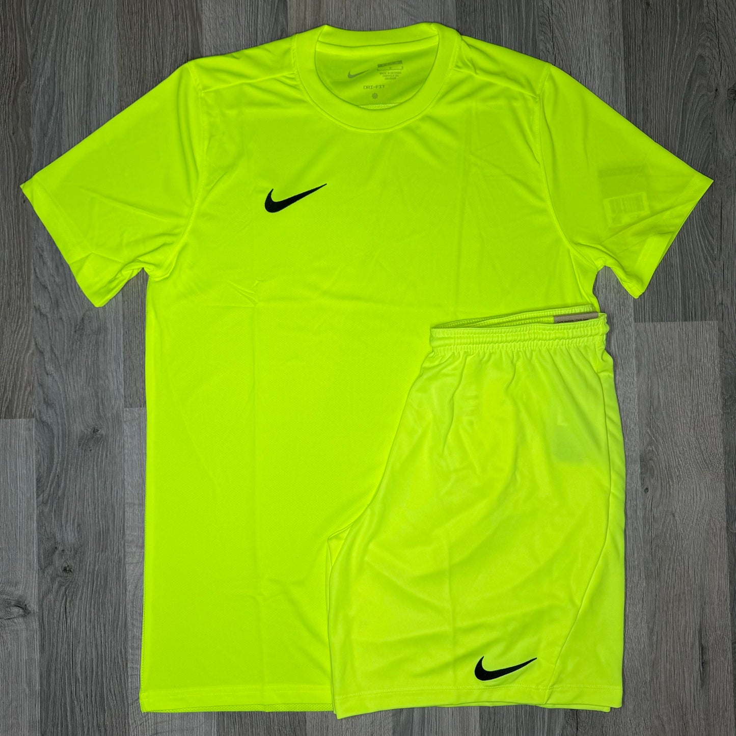 Nike Dri Fit Set - Tee & Shorts - Volt (Junior)