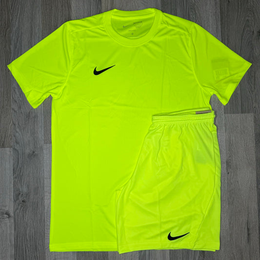 Nike Dri Fit Set - Tee & Shorts - Volt