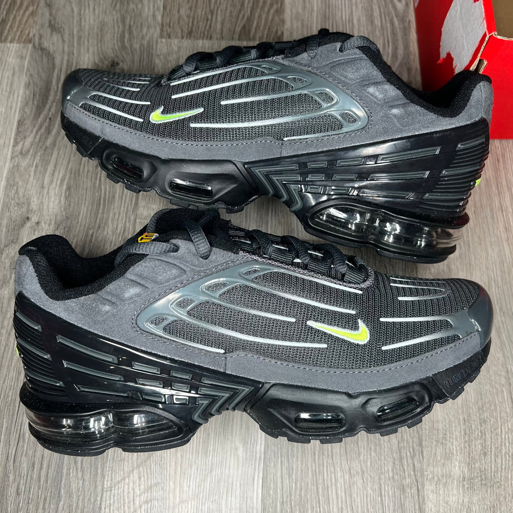 Nike Air Max Plus 3 Black Volt