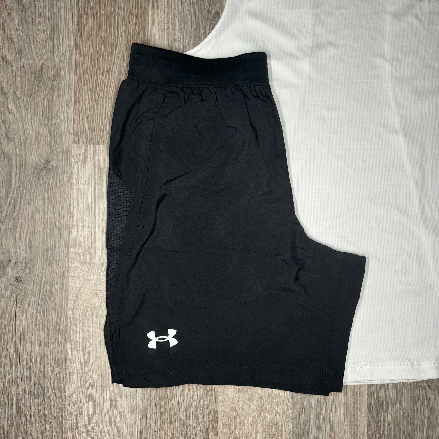 Under Armour Speed Stride Set - Vest & Shorts - White / Black