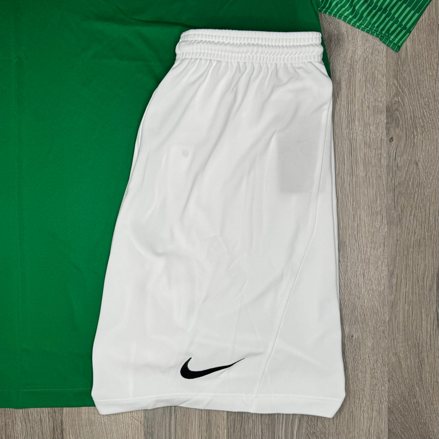 Nike Dri Fit Academy Set - Tee & Shorts - Green / White