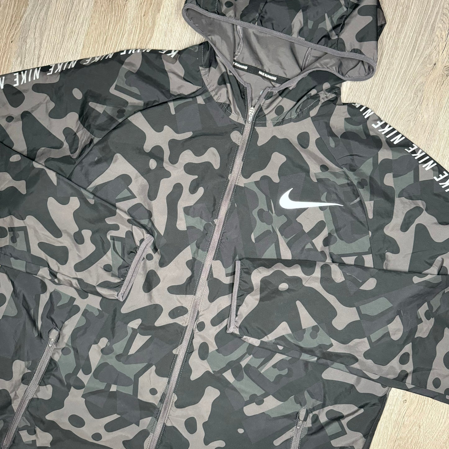 Nike Dubai Running Jacket (Used)