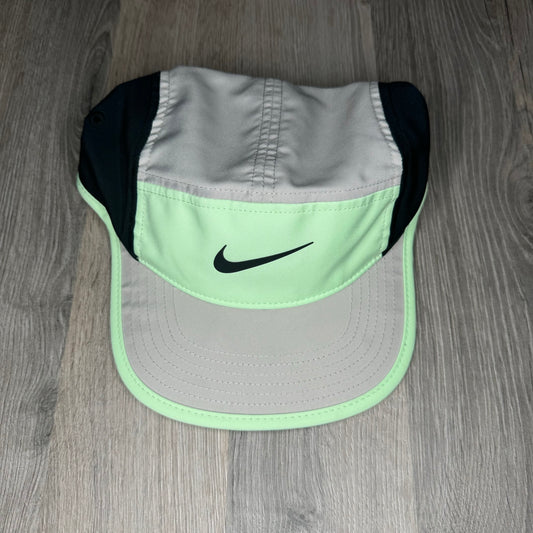 Nike Vapour Green Cap