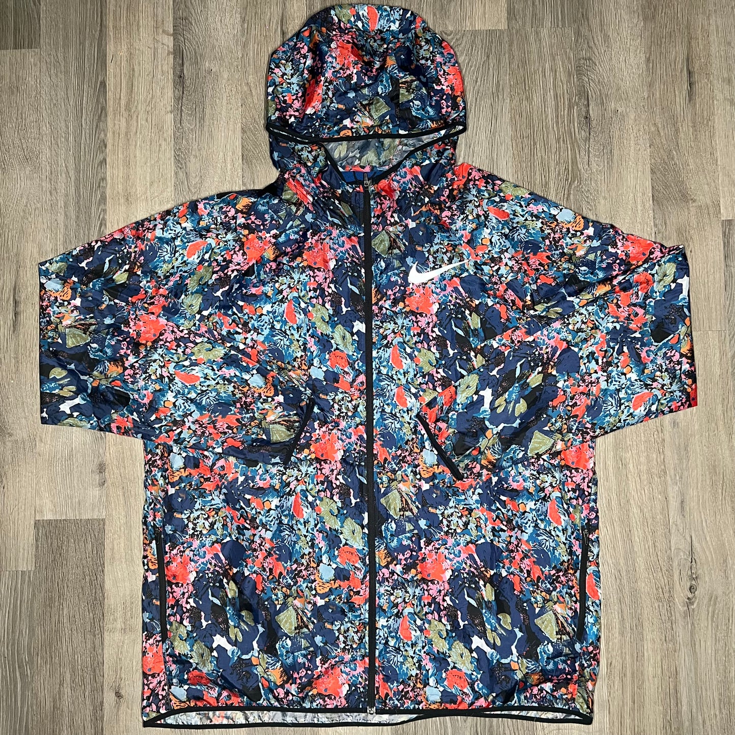 Nike Floral Windrunner RESTOCK3D