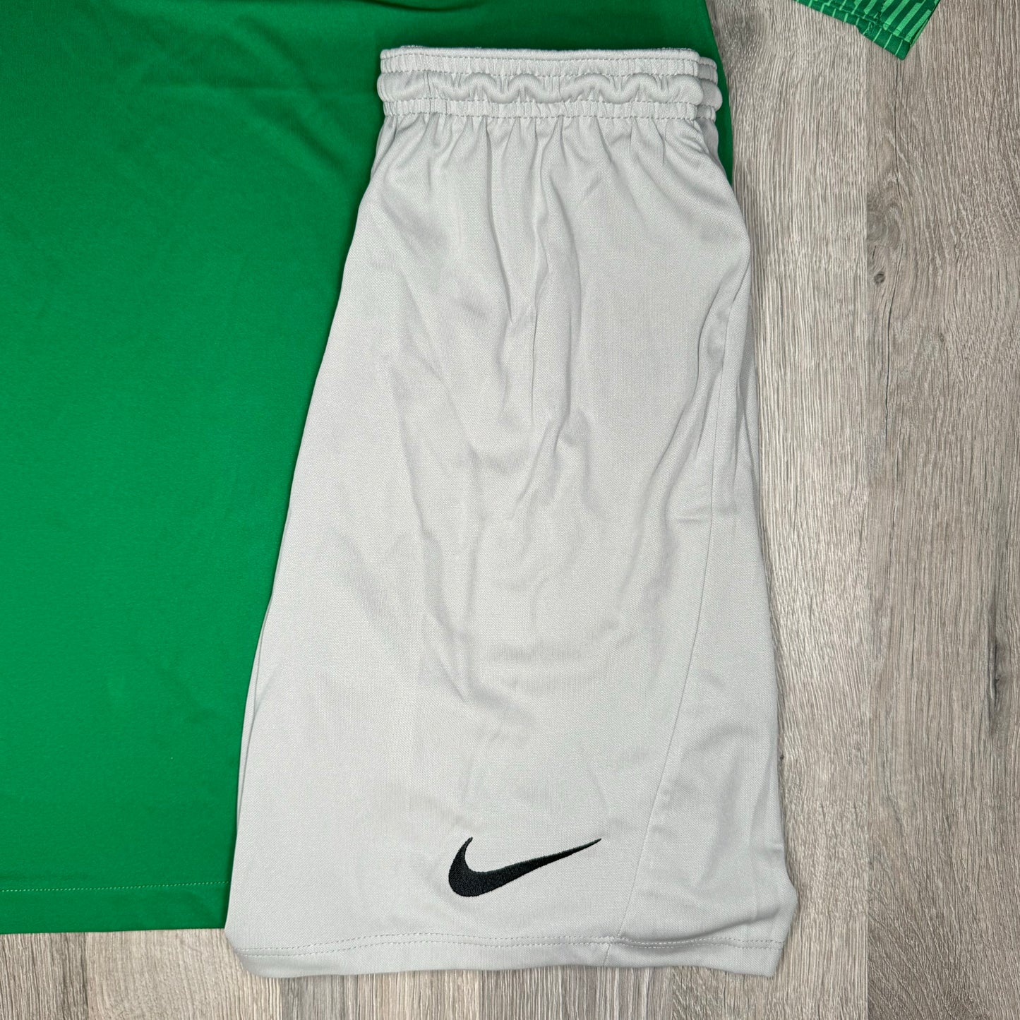 Nike Dri Fit Academy Set - Tee & Shorts - Green / Grey