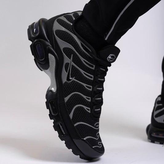 Nike Air Max Plus Black Reflective Silver