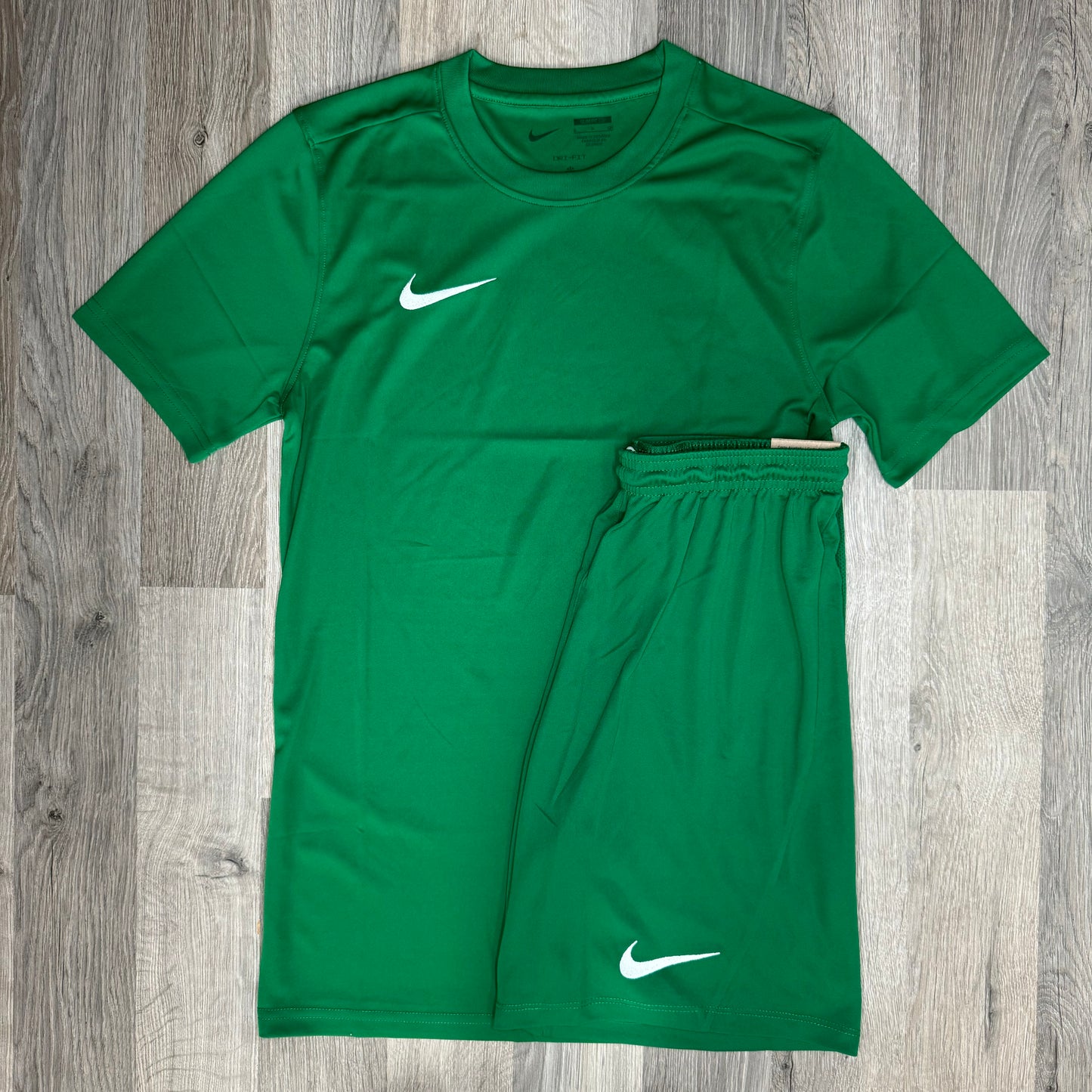 Nike Dri Fit Set - Tee & Shorts - Dark Green