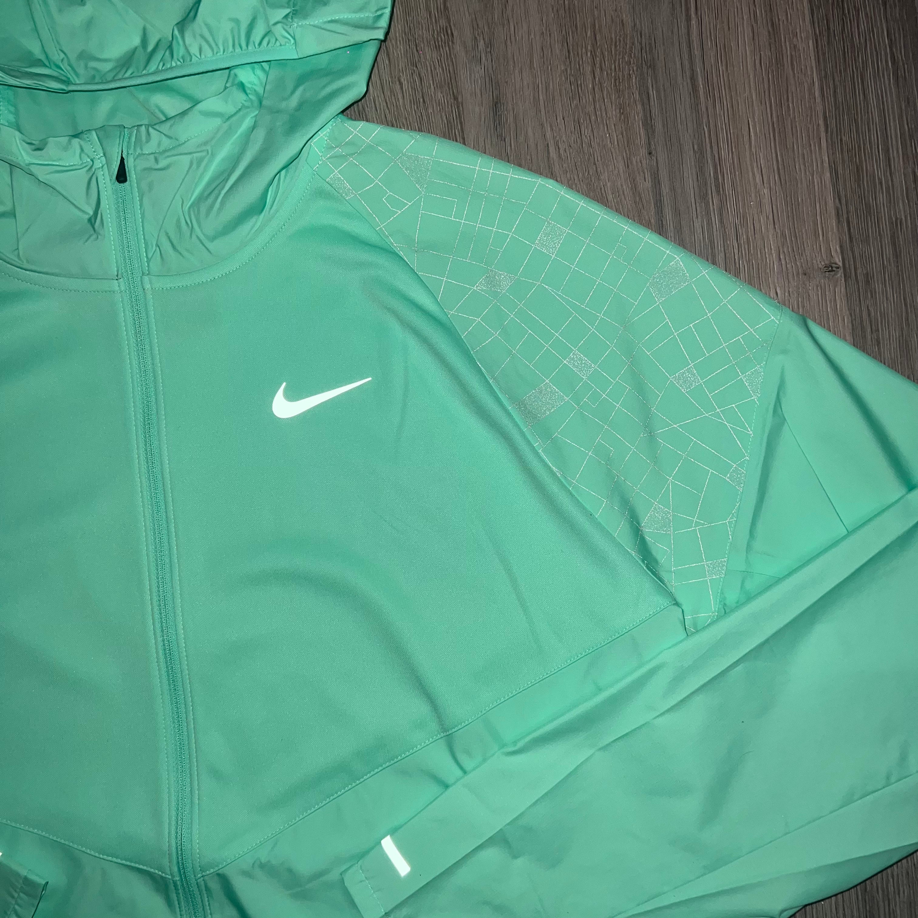 Mint green hot sale nike jacket