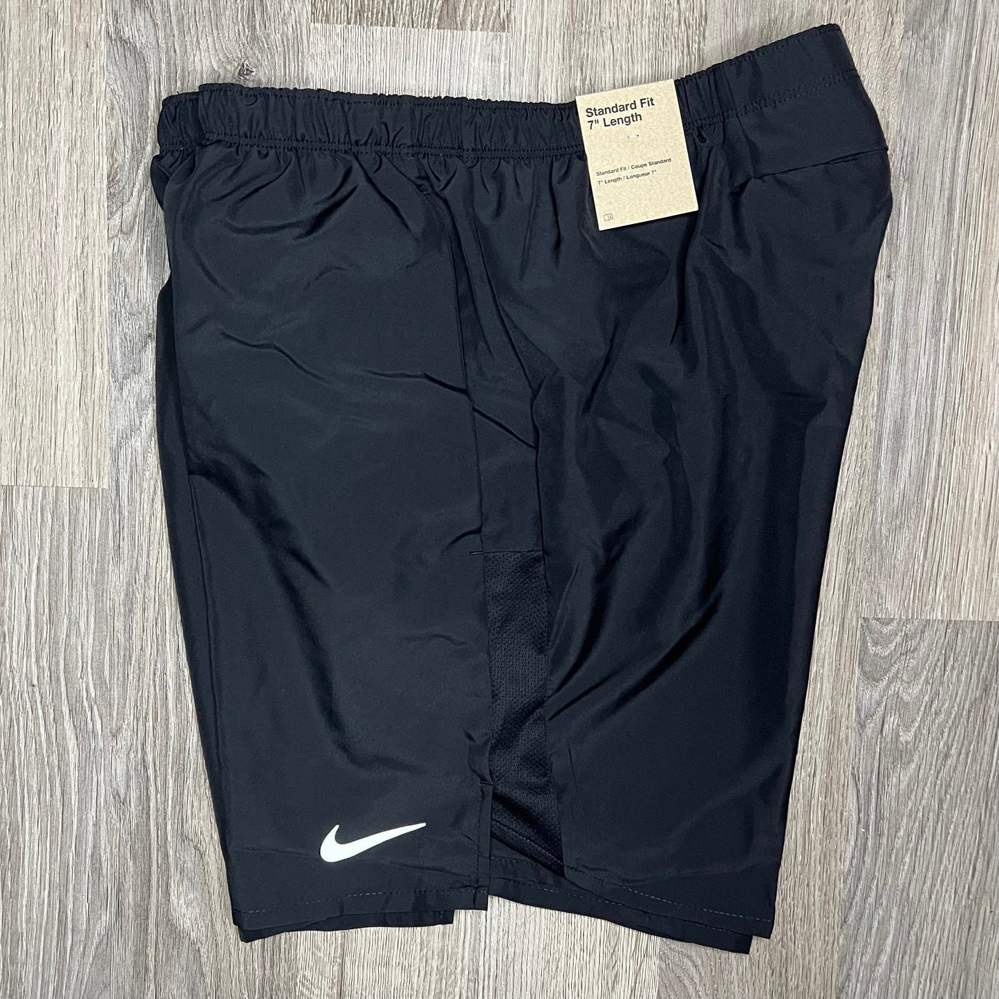 Nike Miler & Challenger Set - Tee & Shorts - White / Black