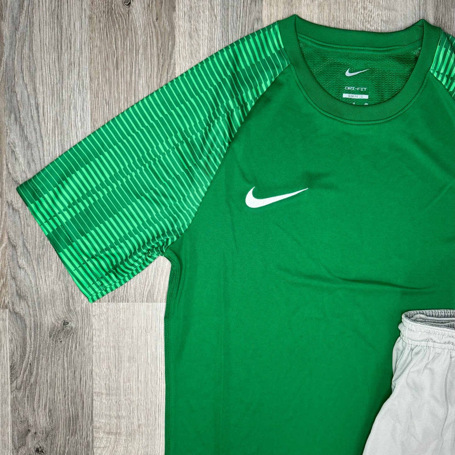 Nike Dri Fit Academy Set - Tee & Shorts - Green / Grey (Junior)