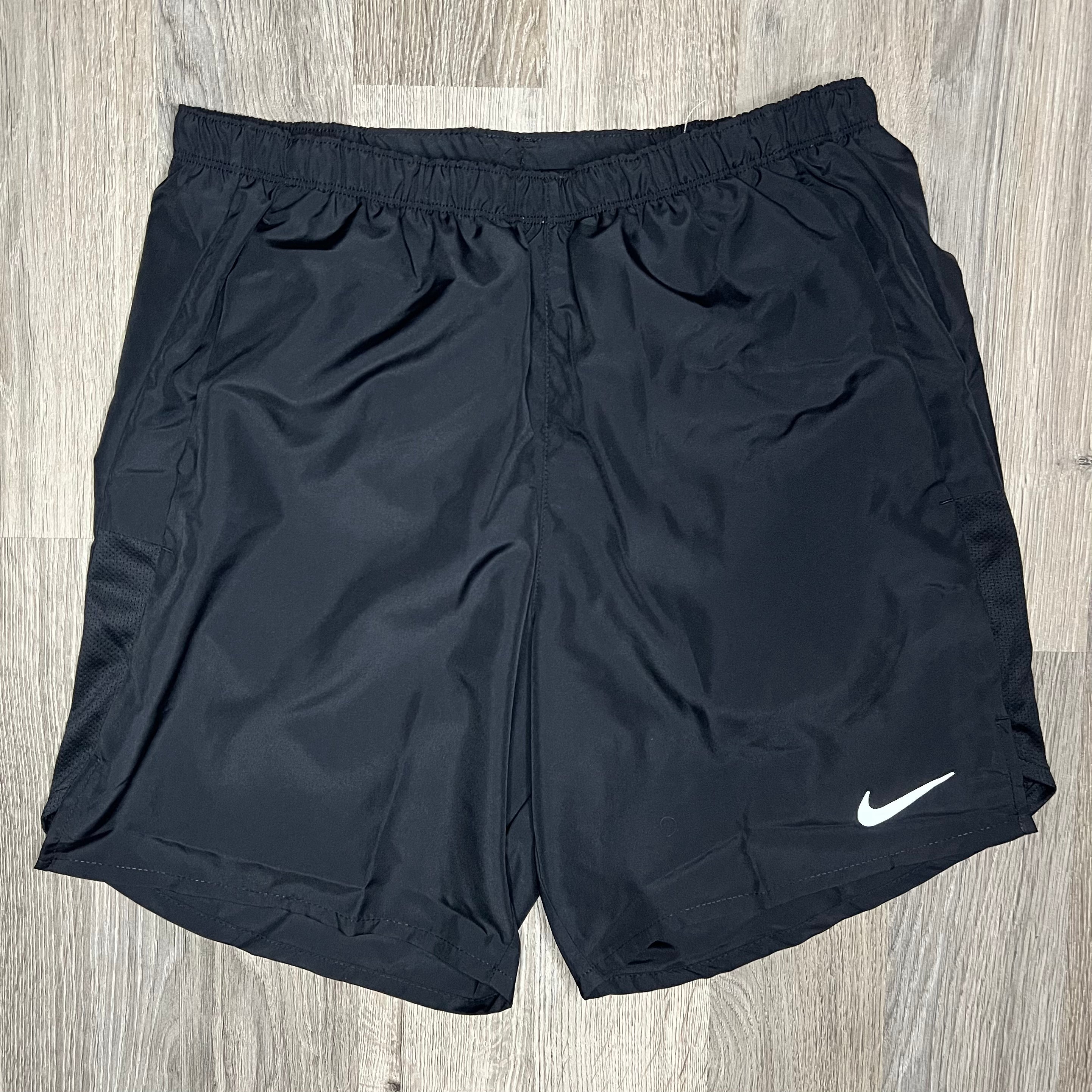 Nike Challenger Shorts - Black – RESTOCK3D