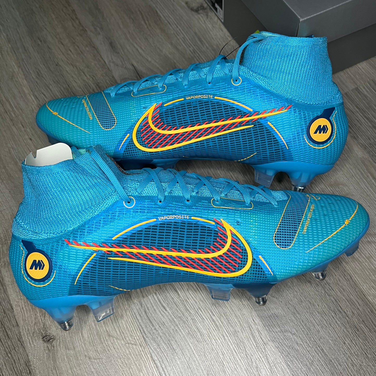 Nike Superfly VIII FG/MG Football Boots